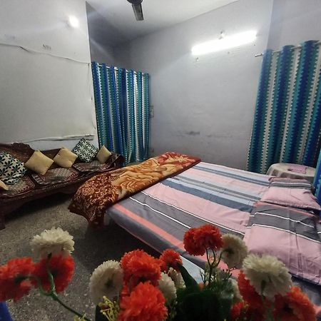 Nigam Stay Home B-663, Kareli Allāhābād Junction Eksteriør bilde